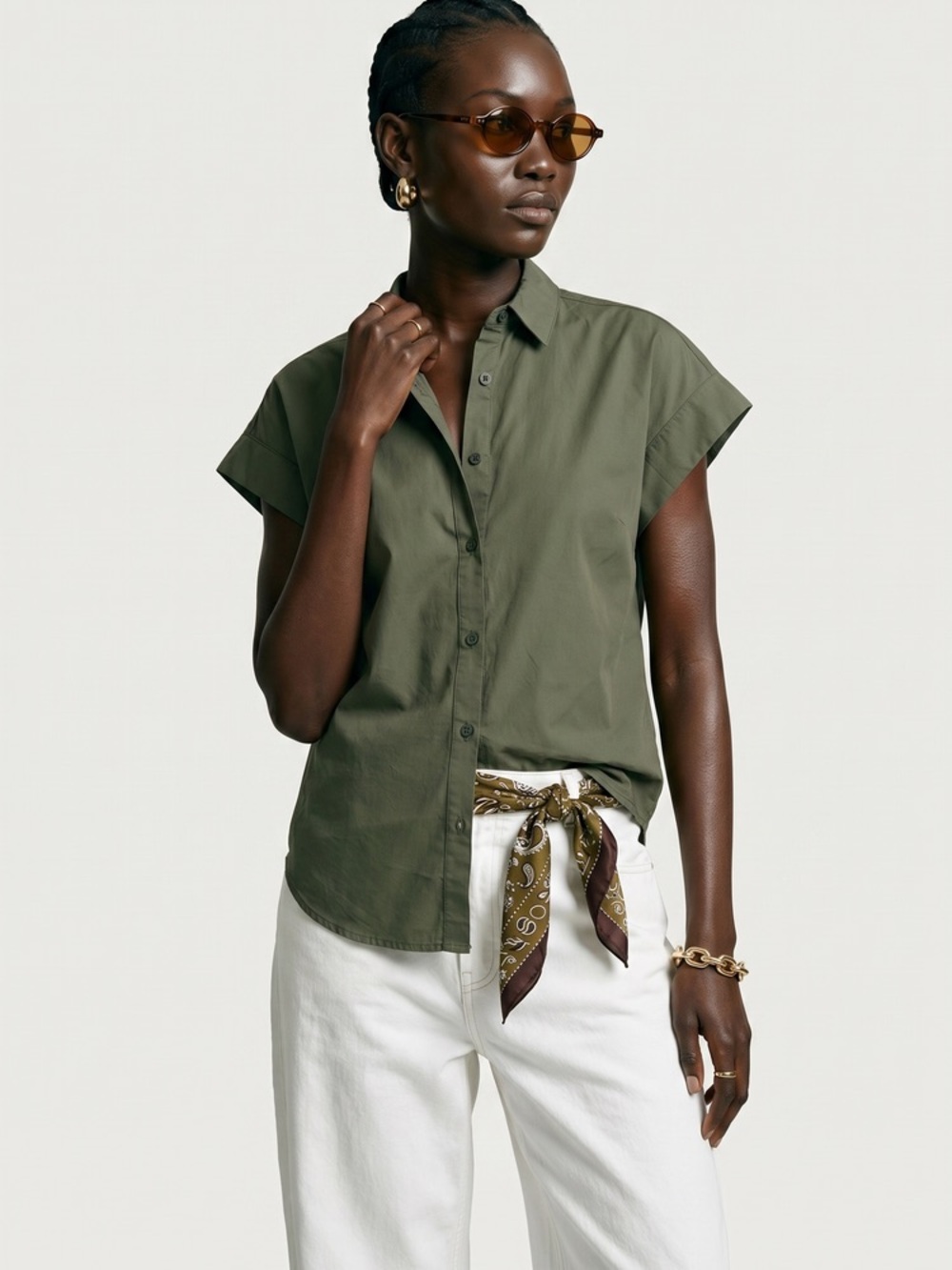 Size S - VINCE cap sleeve ruched back blouse in sea fern